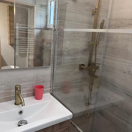 Maison 2 A 2 Min A Pieds De La بيت للعطل *
