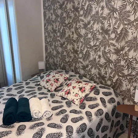 Holiday home Maison 2 A 2 Min A Pieds De La *